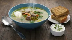 Jak uvařit okurkovou polévku jako od maminky: tradiční recept s radami