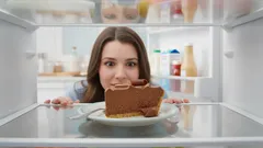 Luxusní, ale zdravý čokoládový cheesecake, který můžete jíst i při dietě: jak ho snadno připravit
